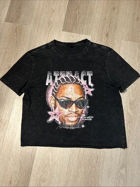 Romwe Dennis Rodman Pink Accented Graphic Raw Hem Light Acid Wash Crop Tee Sz L